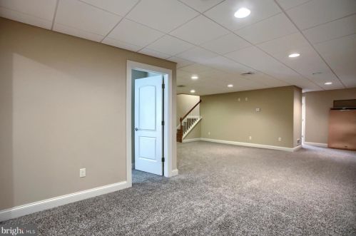 43 Midway Farms Ln, Lancaster PA 17602-2671 exterior