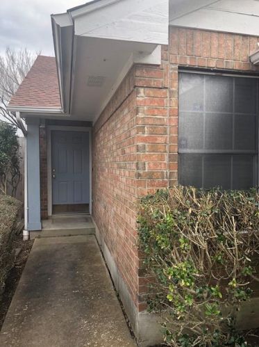 5233 Coppermead Ln, Austin TX  78754-5048 exterior