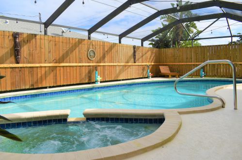 6770 Daffodil Ln, Fort Pierce, FL 34983-1415