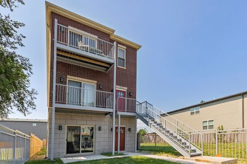 4552 Evans Ave, Chicago IL  60653-3521 exterior