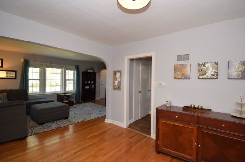 8503 Stuth Ave, Milwaukee WI 53227-3745 exterior