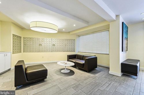 5410 Connecticut Ave, Washington DC  20015-2859 exterior