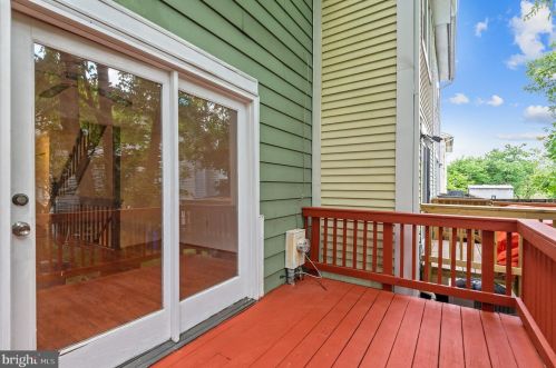 3069 Shepperton Ter, Silver Spring MD 20904-6704 exterior