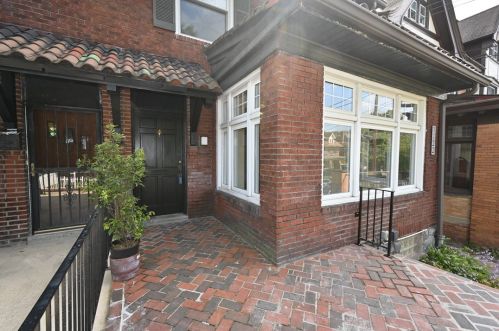 1122 King Ave, Pittsburgh PA 15206-1436 exterior