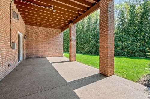 174 Lancaster Ave, Pittsburgh PA  15228-2354 exterior