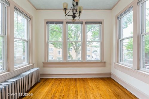 2610 Argyle St, Chicago IL 60625-2738 exterior