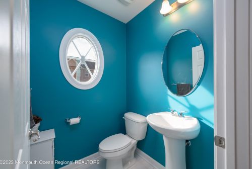 16 Pate Dr, Middletown NJ 07748-1700 exterior