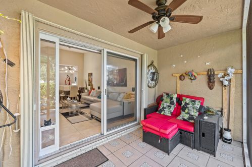 8530 Logia Cir, Boynton Beach FL 33472-7111 exterior