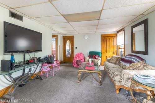 631 Queen Anne St, Bull Valley IL 60098-2405 exterior