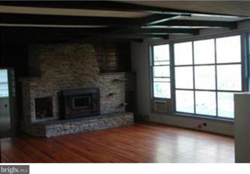 295 Gravel Hill Rd, Huntingdon Valley PA  19006-1313 exterior