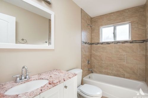 7953 Woodlawn, Chicago IL 60619-4508 exterior