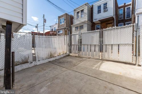 5006 Franklin St, Philadelphia PA 19122-1322 exterior