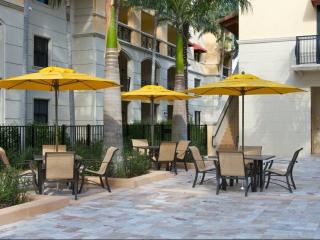 320 Palmetto Park Rd, Boca Raton FL  33432-3733 exterior