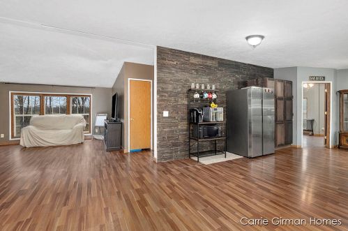 1660 120 Ave, Allegan MI 49010-8527 exterior