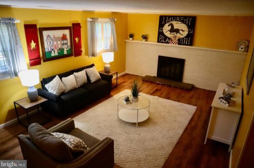 7641 Miller Fall Rd, Rockville MD 20855-1165 exterior