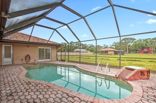 5960 Copper Leaf Ln, Naples FL 34116-6741 exterior