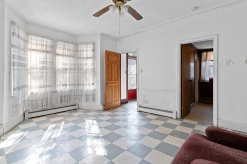 107 Penn St, Providence RI 02909-1326 exterior