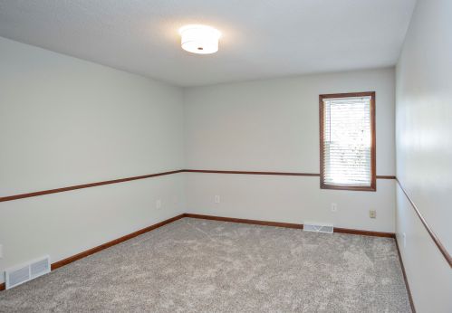 4251 Weymouth Dr, Grand Rapids MI 49508-3727 exterior