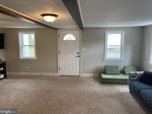 998 Plunkert Rd, Littlestown PA 17340-9643 exterior