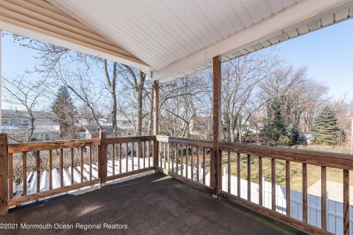 12 Crk Rd, Hazlet NJ 07730-2205 exterior