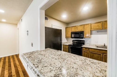 1464 Br Dr, Tucker GA 30084-1278 exterior