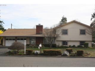 1616 126 Ave, Portland OR  97229-9307 exterior