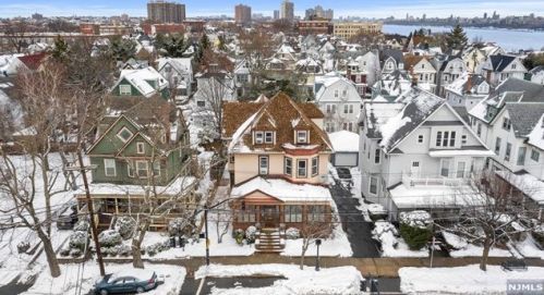 731 Boulevard, Union City NJ  07086-6927 exterior