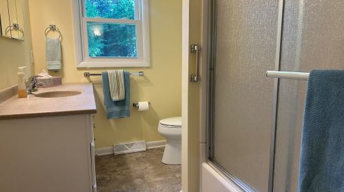 1350 Becker Rd, Meskegon MI 49445-1516 exterior