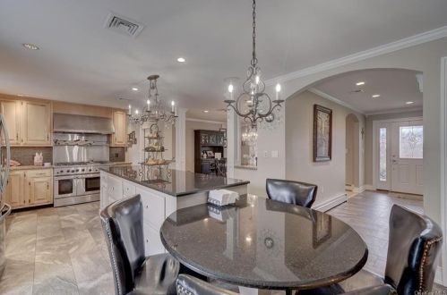 339 Clove Rd, Monroe NY 10950-4754 exterior