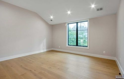 116 Lk Rd, Demarest NJ 07627-2236 exterior