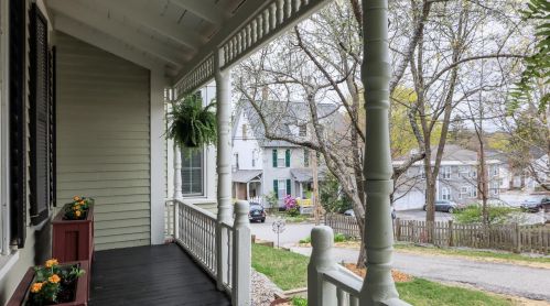 20 Tahanto St, Concord NH 03301-3833 exterior