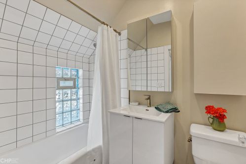 3430 Shakespeare Ave, Chicago IL 60647-3917 exterior