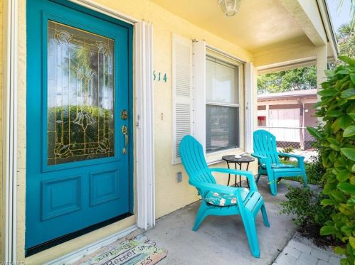 614 99th Ave, Naples, FL 34108-2230