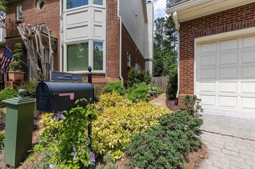 2854 Kingsland Ct, Atlanta, GA 30339-4253