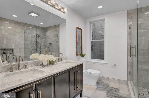 1337 Massachusetts Ave, Washington DC  20003-1540 exterior