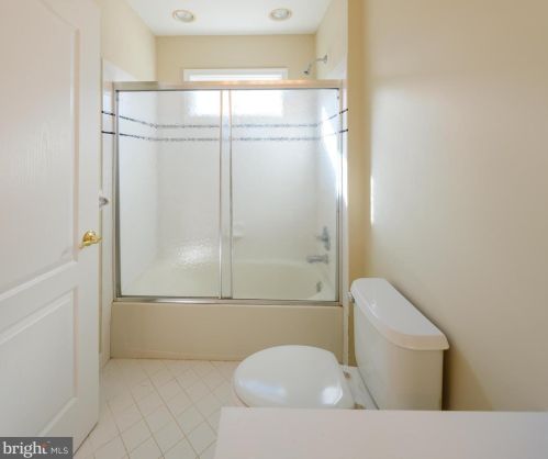 2009 Carmel Dr, Jamison PA 18929-1438 exterior