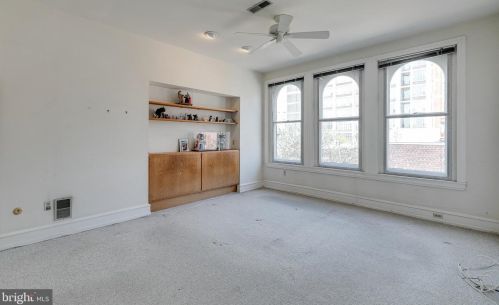 2302 Locust St, Philadelphia PA 19139-4517 exterior