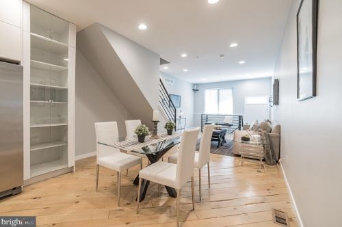 2202 Amber St, Philadelphia PA  19125-2018 exterior