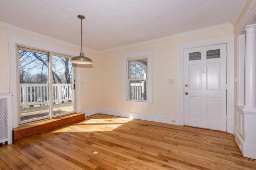 183 Warner Ave, Worcester, MA 01604-3156