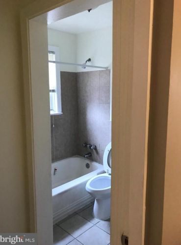 2315 Grn St, Washington DC 20020-7348 exterior