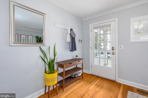 1623 Monroe St, Washington DC  20010-1803 exterior