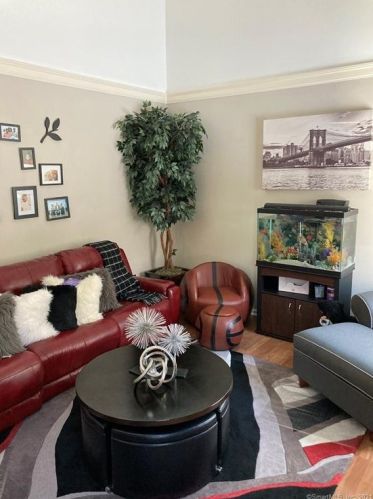 425 Hillandale Blvd, Torrington CT 06790-2665 exterior