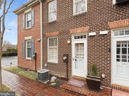 659 Columbus St, Alexandria VA  22314-1848 exterior