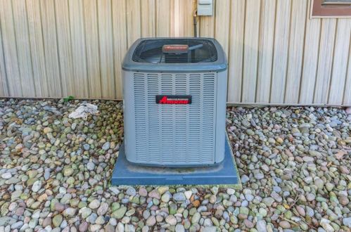 35 Sycamore Dr, Middletown NY 10940-5406 exterior