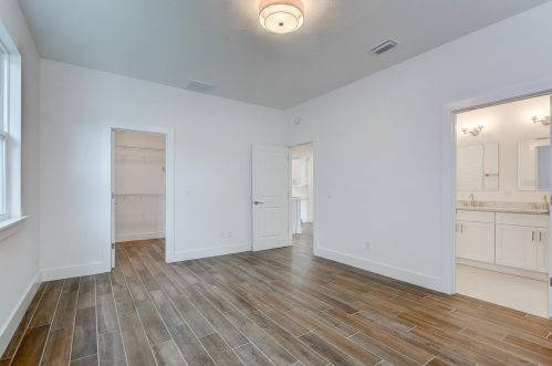 925 Chelsea St, Tampa FL 33610-7056 exterior