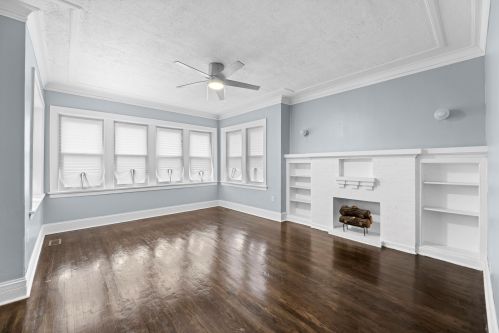 8025 Evans Ave, Chicago IL 60619-3908 exterior