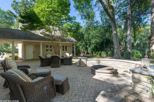 6852 Tonty Ave, Chicago IL 60646-1338 exterior