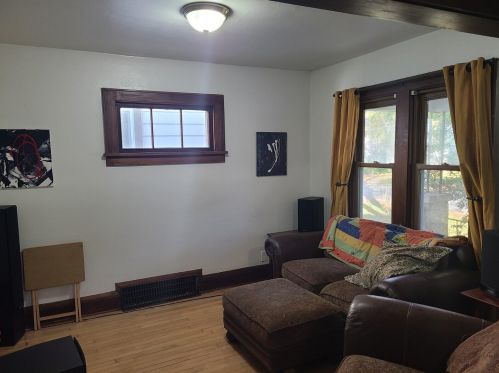 1417 Oklahoma Ave, Milwaukee, WI 53207-2430