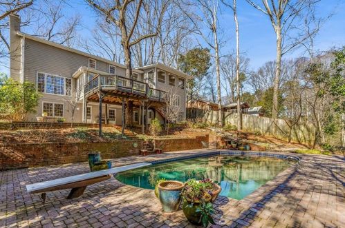 1129 Mason Wood Dr, Atlanta GA 30329-3803 exterior