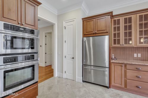 84 Hampton Hall Blvd, Bluffton SC 29910-7824 exterior